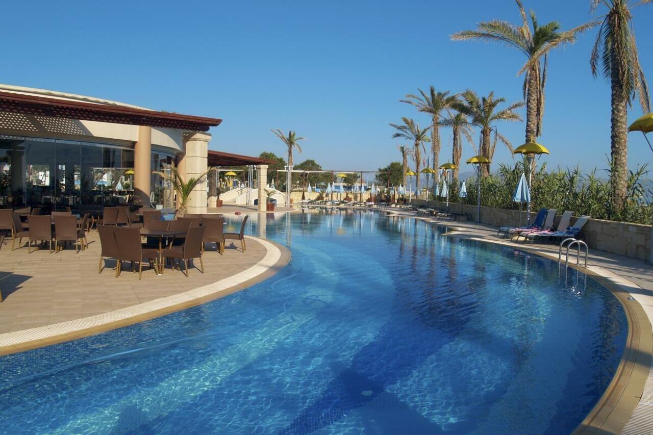 Caldera Resort
